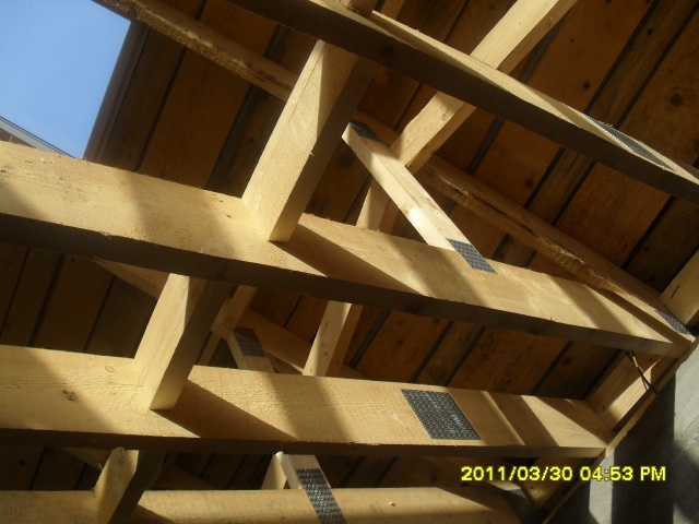 Șarpante și structuri din lemn